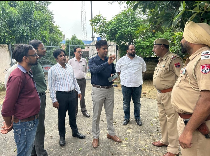 Read more about the article ਡਿਪਟੀ ਕਮਿਸ਼ਨਰ ਵੱਲੋਂ ਮਲਟੀ ਸਕਿੱਲ ਡਿਵੈਲਪਮੈਂਟ ਸੈਂਟਰ ਦਾ ਦੌਰਾ