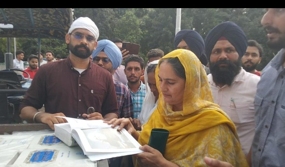 Read more about the article ਮਹਾਨਕੋਸ਼ ਸਬੰਧੀ ਪੰਜਾਬੀ ਯੂਨੀਵਰਸਿਟੀ ਪ੍ਰਸ਼ਾਸਨ ਦੀ ਕਾਰਵਾਈ ਪੰਥਕ ਮਰਯਾਦਾ ਦੇ ਵਿਰੁੱਧ : ਬੀਬੀ ਸਤਵੰਤ ਕੌਰ