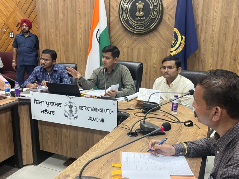 Read more about the article ਜਦੋਂ ਤੱਕ ਪੁਰਾਣੀਆਂ ਗ੍ਰਾਂਟਾਂ ਨਹੀਂ ਖਰਚਦੇ, ਉਦੋਂ ਤੱਕ ਨਵੀਂ ਗ੍ਰਾਂਟ ਜਾਰੀ ਨਹੀਂ ਕੀਤੀ ਜਾਵੇਗੀ : ਡਿਪਟੀ ਕਮਿਸ਼ਨਰ