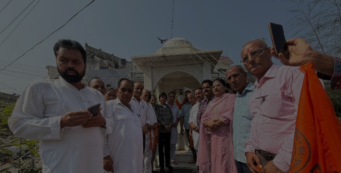 Read more about the article ਸ਼ਹੀਦ ਭਗਤ ਸਿੰਘ ਚੌਂਕ ਵਿਖੇ ਸਥਿਤ ਸ.ਭਗਤ ਸਿੰਘ ਜੀ ਦੀ ਪ੍ਰਤਿਮਾ ਤੇ ਫੁੱਲ ਮਾਲਾਵਾਂ ਕੀਤੀਆਂ ਭੇਂਟ