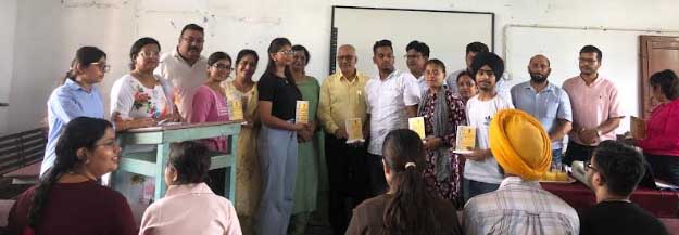 Read more about the article ਡੀਏਵੀ ਕਾਲਜ ਦੇ ਜ਼ੂਆਲੋਜੀ ਵਿਭਾਗ ਵੱਲੋਂ ਆਯੋਜਿਤ ਕੁਇਜ਼ ਮੁਕਾਬਲਾ