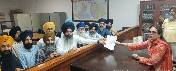 Read more about the article ਛੱਠ ਪੂਜਾ ਦੌਰਾਨ ਪੂਜਾ ਵਿੱਚ ਆਏ ਹੋਏ ਪਰਵਾਸੀ ਅਕਸਰ ਹੂੜਦੰਗ ਮਚਾਨਦੇ ਨੇ