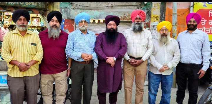 Read more about the article ਗੁਰਦੁਆਰਾ ਸੀਸ ਗੰਜ ਦਿੱਲੀ ਲਈ ਕੇਂਦਰ ਸਰਕਾਰ ਸਮੁੱਚੇ ਭਾਰਤ ਦੇ ਵੱਖ ਵੱਖ ਇਲਾਕਿਆ ਤੋਂ ਵਿਸ਼ੇਸ਼ ਰੇਲ ਗੱਡੀਆਂ ਚਲਾਵੇ