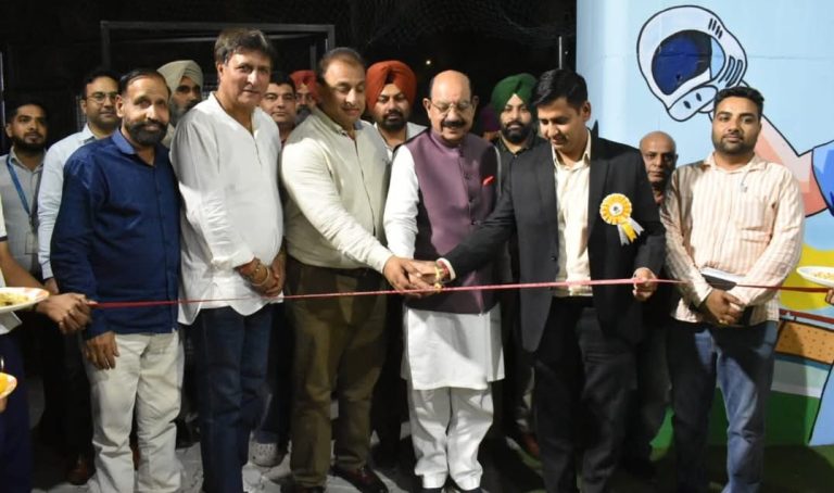 Read more about the article ਬੀ.ਐਮ.ਸੀ. ਚੌਕ ਵਿਖੇ ਬਣਾਏ ਗਏ ਬਾਕਸ ਕ੍ਰਿਕਟ ਦਾ ਉਦਘਾਟ