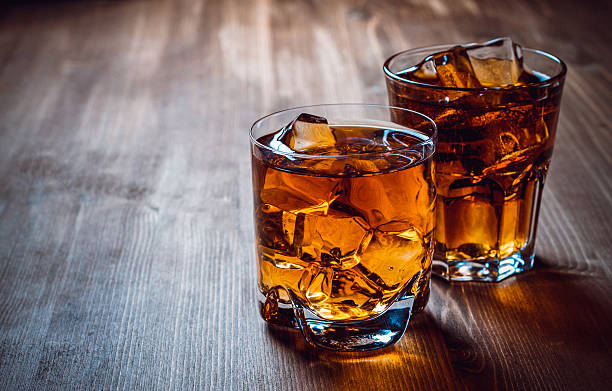 Read more about the article ਵਿਸਕੀ-ਵੋਡਕਾ ‘ਚ ਕੋਲਾ ਜਾਂ ਸੋਡਾ ਮਿਲਾ ਕੇ ਪੀਣਾ ਕਿੰਨਾ ਖਤਰਨਾਕ?