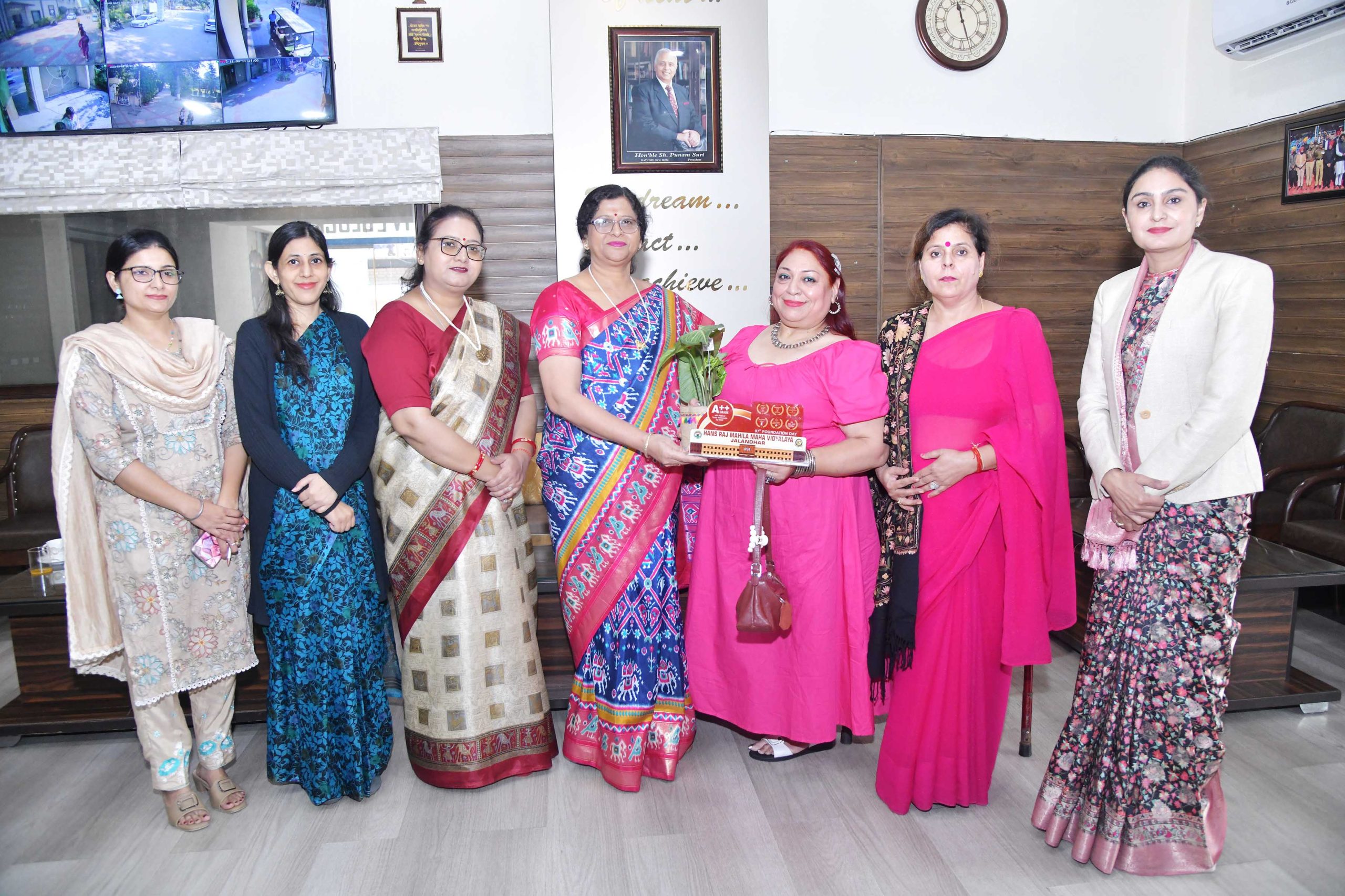 You are currently viewing ਗੁਰੂ ਤੇਗ ਬਹਾਦਰ ਜੀ ਦੇ 350ਵੇਂ ਸ਼ਹੀਦੀ ਦਿਵਸ ਨੂੰ ਸਮਰਪਿਤ ਇੱਕ ਐਕਸਟੈਂਸ਼ਨ ਲੈਕਚਰ ਦਾ ਆਯੋਜਨ