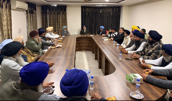 Read more about the article ਬਲਾਕ ਸੰਮਤੀ ਤੇ ਜ਼ਿਲ੍ਹਾ ਪ੍ਰੀਸ਼ਦ ਚੋਣਾਂ ਦੀ ਰਣਨੀਤੀ ਲਈ ਸ੍ਰੋਮਣੀ ਅਕਾਲੀ ਦਲ (ਪੁਨਰ ਸੁਰਜੀਤ) ਦੀ ਜਿਲਾ ਜਲੰਧਰ ਦੀ ਅਹਿਮ ਮੀਟਿੰਗ