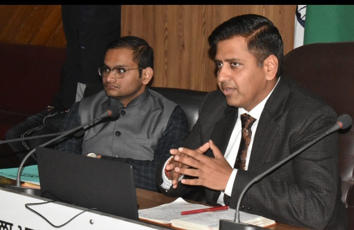 Read more about the article ਐਕਵਾਇਰ ਕੀਤੀ ਜ਼ਮੀਨ ਦੇ ਪੈਂਡਿੰਗ ਇੰਤਕਾਲਾਂ ਦੇ ਜਲਦ ਨਿਪਟਾਰੇ ‘ਤੇ ਦਿੱਤਾ ਜ਼ੋਰ