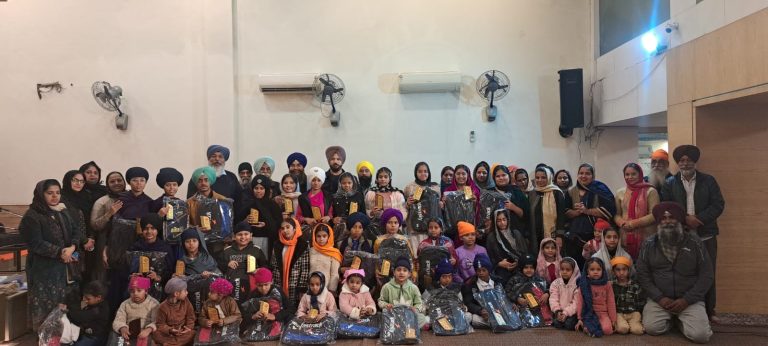 Read more about the article ਚਾਰ ਸਾਹਿਬਜ਼ਾਦਿਆਂ ਅਤੇ ਮਾਤਾ ਗੁਜਰ ਕੌਰ ਜੀ ਦੀ ਮਹਾਨ ਸ਼ਹਾਦਤ ਨੂੰ ਸਮਰਪਿਤ ਸਿੱਖ ਇਤਿਹਾਸ ਮੁਕਾਬਲੇ ਕਰਵਾਏ