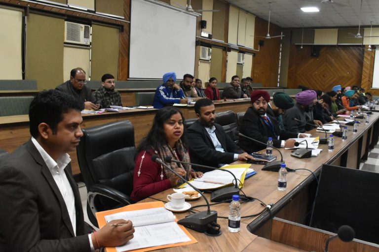 Read more about the article ਜ਼ਿਲ੍ਹਾ ਸਲਾਹਕਾਰ ਕਮੇਟੀ ਦੀ ਤਿਮਾਹੀ ਮੀਟਿੰਗ, ਬੈਂਕਾਂ ਲਈ ਮਿੱਥੇ ਟੀਚਿਆਂ ਤੇ ਨਤੀਜਿਆਂ ਦੀ ਸਮੀਖਿਆ