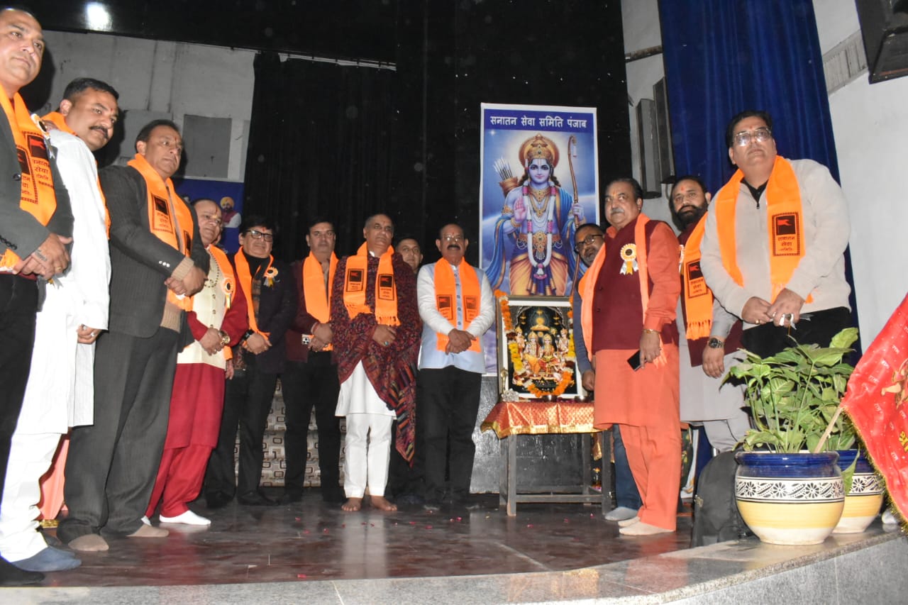 You are currently viewing ਕੈਬਨਿਟ ਮੰਤਰੀ ਵੱਲੋਂ ਲੋਕਾਂ ਨੂੰ ਸਨਾਤਨ ਦੀਆਂ ਸਿੱਖਿਆਵਾਂ ’ਤੇ ਚੱਲ ਕੇ ਸਮਾਜਿਕ ਕੁਰੀਤੀਆਂ ਨੂੰ ਦੂਰ ਕਰਨ ਦਾ ਸੱਦਾ