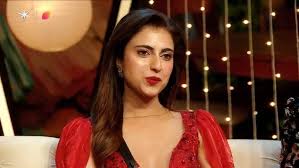 Read more about the article इस वजह सेफरहाना भट्ट के हाथ से छिनी Bigg Boss 19 की ट्रॉफी,