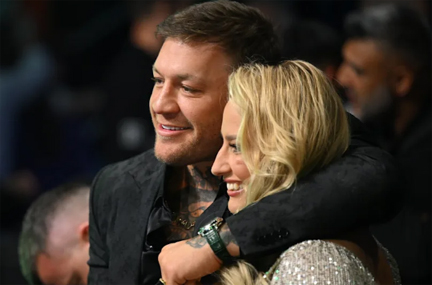 Read more about the article महिला मुक्केबाज ने विवादास्पद वजन मापने वाली पोशाक बदलने से इनकार कर दिया