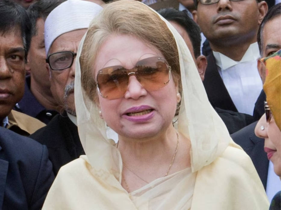 You are currently viewing ਗਲਾਦੇਸ਼ ਦੀ ਸਾਬਕਾ ਪ੍ਰਧਾਨ ਮੰਤਰੀ ਖਾਲਿਦਾ ਜ਼ਿਆ ਦਾ ਦੇਹਾਂਤ