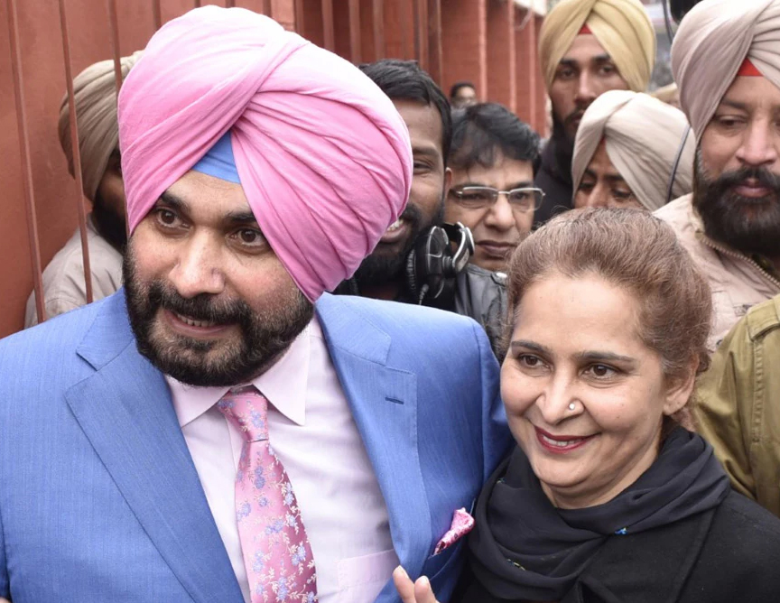 You are currently viewing ਪੰਜਾਬ ਦੀ ਰਾਜਨੀਤੀ ਵਿੱਚ ਕਾਂਗਰਸ ਆਗੂ ਨਵਜੋਤ ਸਿੰਘ ਸਿੱਧੂ ਦੀ ਪਤਨੀ ਨਵਜੋਤ ਕੌਰ ਸਿੱਧੂ ਮੁੜ ਸਰਗਰਮ