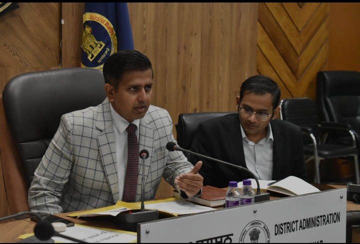 Read more about the article ਜ਼ਿਲ੍ਹਾ ਪ੍ਰਸ਼ਾਸਨ ਵੱਲੋਂ ਐਕਸ਼ਨ ਹੈਲਪਲਾਈਨ ’ਤੇ ਪ੍ਰਾਪਤ 774 ਸ਼ਿਕਾਇਤਾਂ ਦਾ ਨਿਪਟਾਰਾ