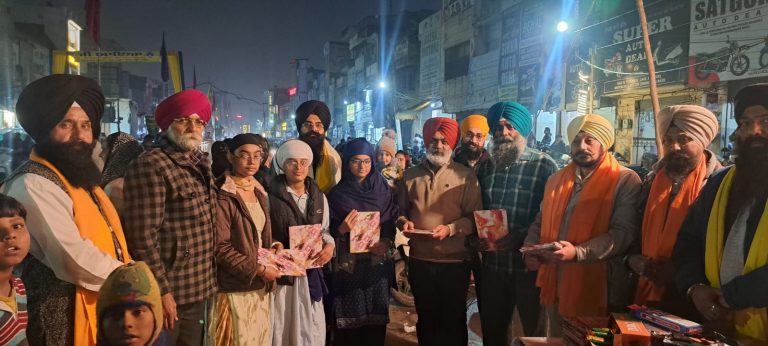 Read more about the article ਸਿੱਖ ਤਾਲਮੇਲ ਕਮੇਟੀ ਵੱਲੋਂ ਨਗਰ ਕੀਰਤਨ ਵਿੱਚ ਸ਼ਾਮਿਲ ਸੰਗਤਾਂ ਲਈ ਲੰਗਰ ਲਗਾਏ