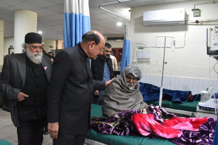 Read more about the article ਕੈਬਨਿਟ ਮੰਤਰੀ ਵੱਲੋਂ ਸਿਵਲ ਹਸਪਤਾਲ ‘ਚ ਚੱਲ ਰਹੇ ਕੰਮਾਂ ਦੀ ਪ੍ਰਗਤੀ ਦਾ ਲਿਆ ਜਾਇਜ਼ਾ