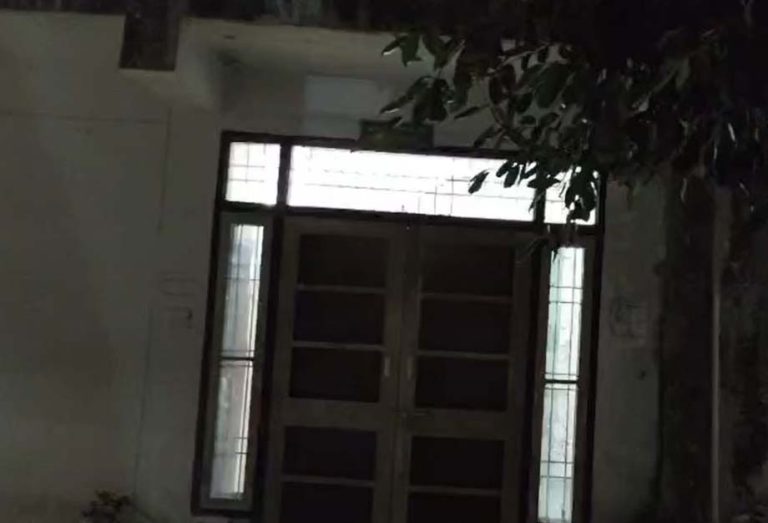 Read more about the article ਵਿਜੇ ਨਗਰ ‘ਚ ਕੋਠੀ ਅੰਦਰ ਲੱਗੀ ਭਿਆਨਕ ਅੱਗ, 30 ਸਾਲਾ ਕੁੜੀ ਦੀ ਹੋਈ ਮੌਤ