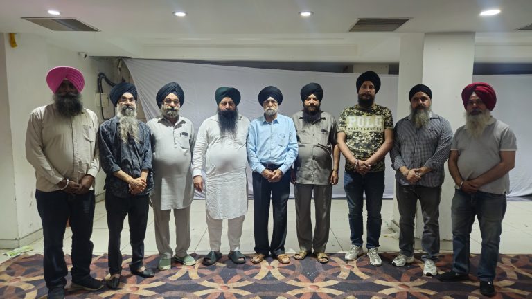 Read more about the article ਰਵਨੀਤ ਬਿੱਟੂ ਦਾ ਬੰਦੀ ਸਿੰਘਾਂ ਬਾਰੇ ਬਿਆਨ : ਸਿੱਖ ਤਾਲਮੇਲ ਕਮੇਟੀ