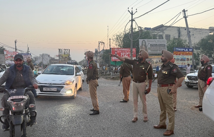 ਯੁੱਧ ਨਸ਼ਿਆਂ ਵਿਰੁੱਧ’ ਅਤੇ ਗੈਂਗਸਟਰਾਂ ‘ਤੇ ਵਾਰ’ ਮੁਹਿੰਮ ਤਹਿਤ ਜਲੰਧਰ ਦਿਹਾਤੀ ਪੁਲਿਸ ਵੱਲੋਂ ਵਿਸ਼ੇਸ਼ ਨਾਕਾਬੰਦੀ