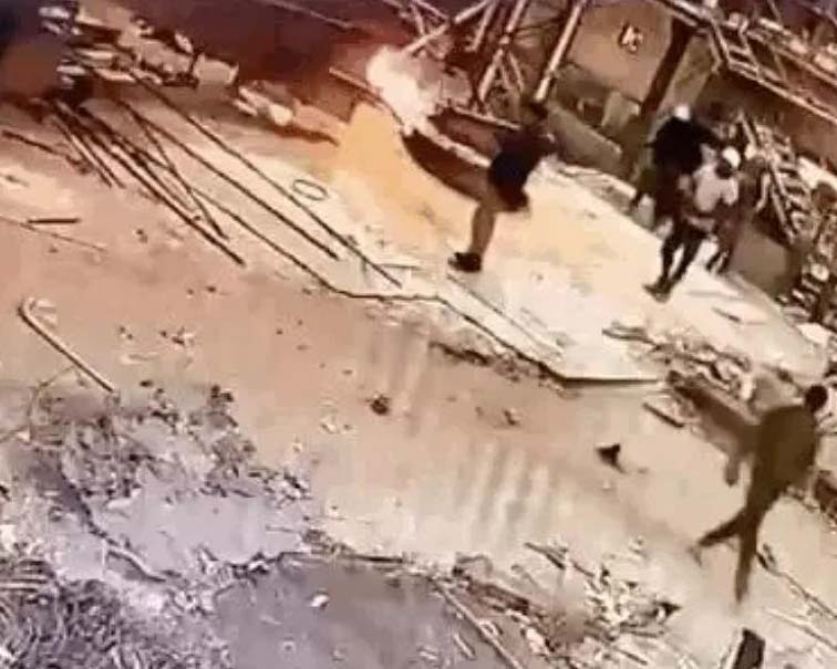 Read more about the article ਲੁਧਿਆਣਾ: ਸਟੀਲ ਫੈਕਟਰੀ ‘ਚ ਭੱਠੀ ‘ਚ ਡਿੱਗਿਆ ਨੌਜਵਾਨ