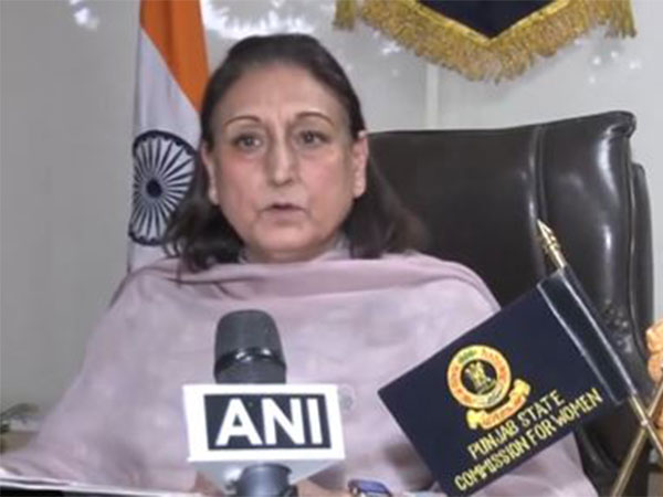 Read more about the article ‘ਕ੍ਰਿਸ਼ਨ ਤੂੰ ਗੋਲੀਆਂ ਵੇਚਦਾਂ’ ਮੀਮ ‘ਤੇ ਮਹਿਲਾ ਕਮਿਸ਼ਨ ਦਾ ਸਖਤ ਐਕਸ਼ਨ