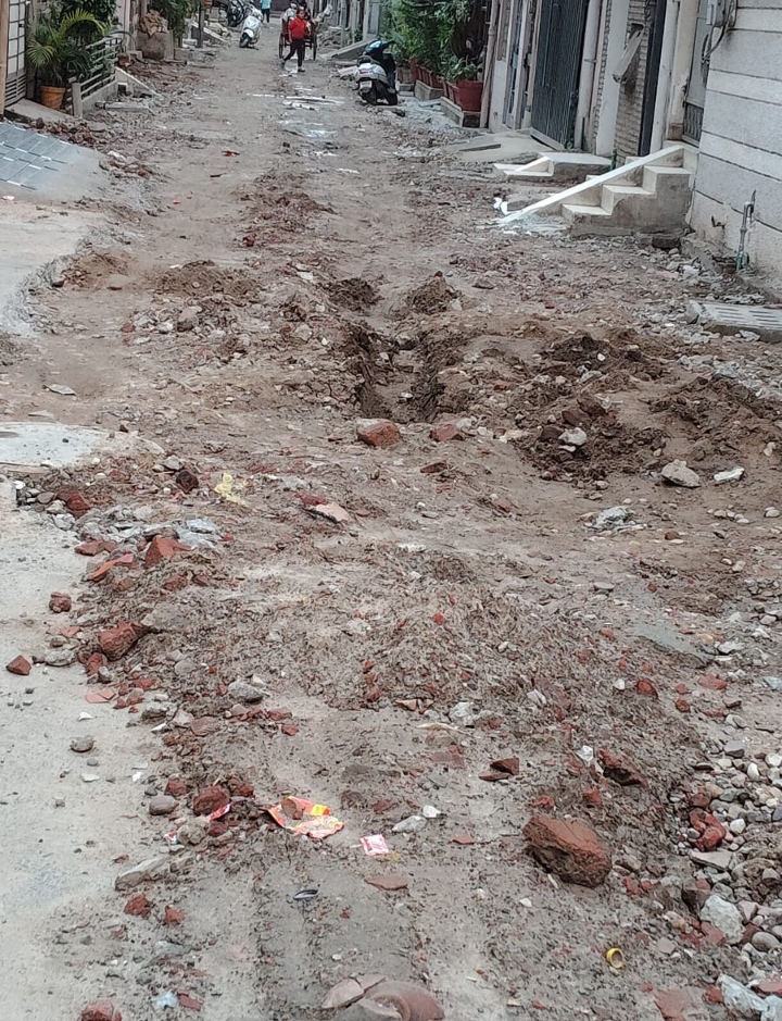 Read more about the article ਸ਼ਰੇਆਮ ਹੋ ਰਹੀ ਪੈਸੇ ਦੀ ਬਰਬਾਦੀ, ਨਗਰ ਨਿਗਮ ਦਾ ਕੋਈ ਵੀ ਬਾਲੀ-ਵਾਰਸ ਨਹੀ: ਰਜਿੰਦਰ ਬੇਰੀ 