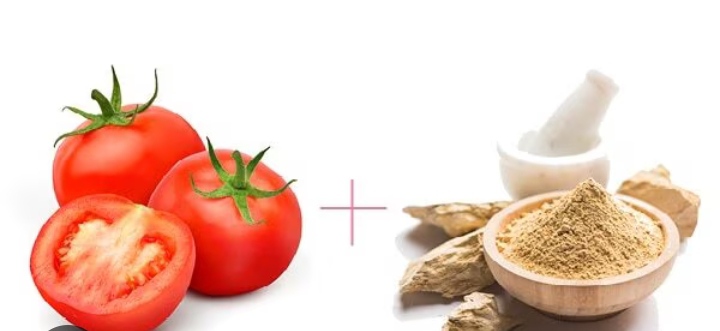 You are currently viewing ਬਿਊਟੀ ਪਾਰਲਰ ਵਰਗੀ ਚਮਕ ਪਾਓ! ਚਿਹਰੇ ‘ਤੇ ਲਗਾਓ 5 ਘਰੇਲੂ ਚੀਜ਼ਾਂ