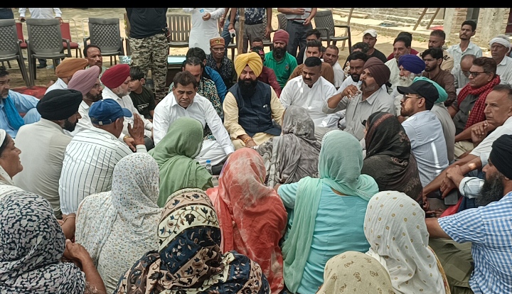 ਪੰਜਾਬ ਰਾਜ ਅਨੁਸੂਚਿਤ ਜਾਤੀਆਂ ਕਮਿਸ਼ਨ ਦੇ ਚੇਅਰਮੈਨ ਨੇ ਖੁੱਲ੍ਹੀ ਕਚਿਹਰੀ ਲਾ ਕੇ ਲੋਕਾਂ ਦੀਆਂ ਸਮੱਸਿਆਵਾਂ ਸੁਣੀਆਂ