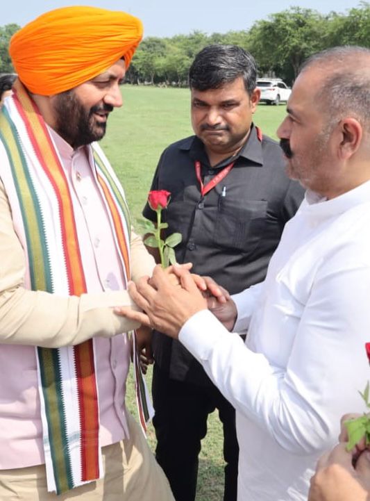 ਸਾਬਕਾ ਸੰਸਦ ਮੈਂਬਰ ਸੁਸ਼ੀਲ ਕੁਮਾਰ ਰਿੰਕੂ ਨੇ ਹਰਿਆਣਾ ਦੇ ਮਾਣਯੋਗ ਮੁੱਖ ਮੰਤਰੀ ਸ਼੍ਰੀ ਨਾਇਬ ਸਿੰਘ ਸੈਣੀ ਦਾ ਜਲੰਧਰ ਆਗਮਨ ‘ਤੇ ਕੀਤਾ ਸਵਾਗਤ