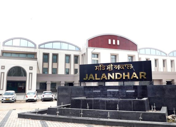 PM ਮੋਦੀ 17 ਜੁਲਾਈ ਨੂੰ 75 ਆਧੁਨਿਕ ਰੇਲਵੇ ਸਟੇਸ਼ਨਾਂ ਦਾ ਕਰਨਗੇ ਉਦਘਾਟਨ