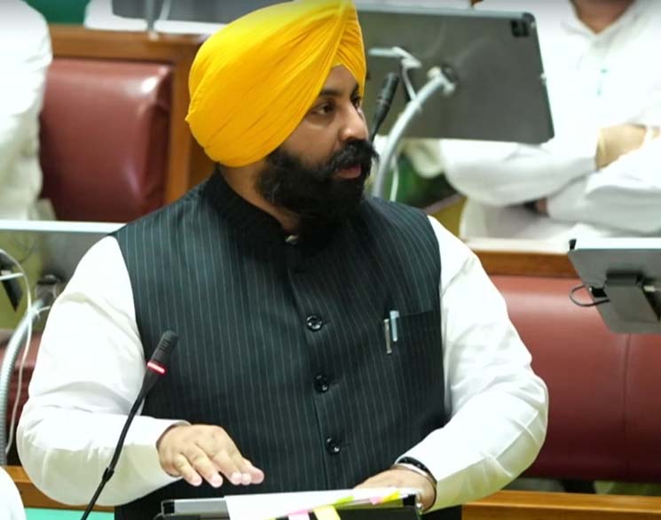 ਪੰਜਾਬ ਵਿਧਾਨ ਸਭਾ ਦੇ ਮਾਨਸੂਨ ਸੈਸ਼ਨ ਦੀ ਹੰਗਾਮੇਦਾਰ ਸ਼ੁਰੂਆਤ