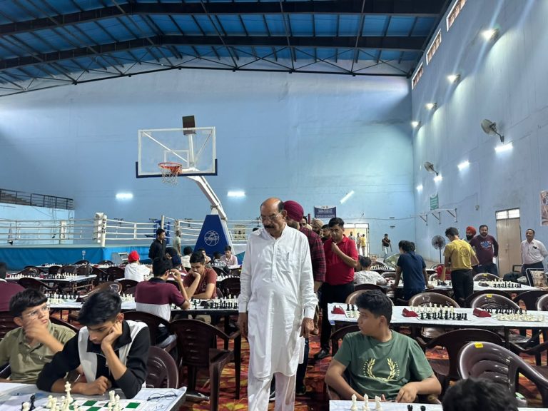 Read more about the article ਪੰਜਾਬ ਸਰਕਾਰ ਨੇ ਸੂਬੇ ਦੀ ਖੇਡ ਵਿਰਾਸਤ ਨੂੰ ਮੁੜ ਸੁਰਜੀਤ ਕੀਤਾ: ਮੋਹਿੰਦਰ ਭਗਤ