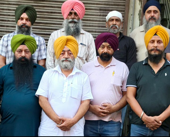 ਇਤਹਾਸਿਕ ਗੁਰੂਦਵਾਰਾ ਬੰਗਲਾ ਸਾਹਿਬ ਵਿੱਚ ਪੁਲਸ ਦਾਖਲੇ ਦੀ ਸਿੱਖ ਤਾਲਮੇਲ ਕਮੇਟੀ ਵੱਲੋ ਜੋਰਦਾਰ ਨਿੰਦਾ