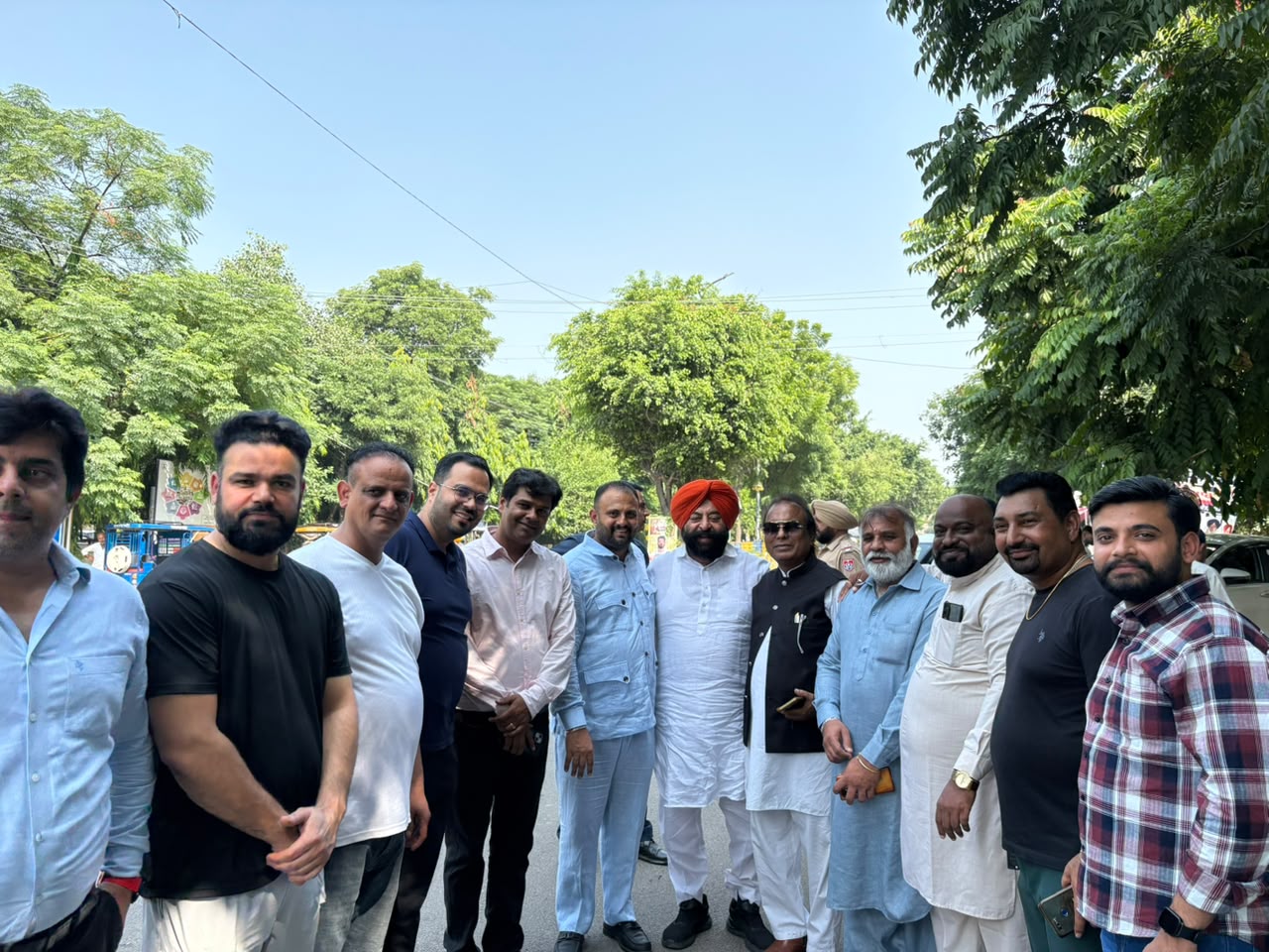 ਪਰਵਿੰਦਰ ਸਿੰਘ ਝੋਟਾ ਦੇ ਕਤਲ ਦੇ ਮਾਮਲੇ ’ਚ ਭਾਜਪਾ ਵੱਲੋਂ ਜਲੰਧਰ ਡੀ.ਸੀ. ਦਫ਼ਤਰ ਦੇ ਬਾਹਰ ਧਰਨਾ
