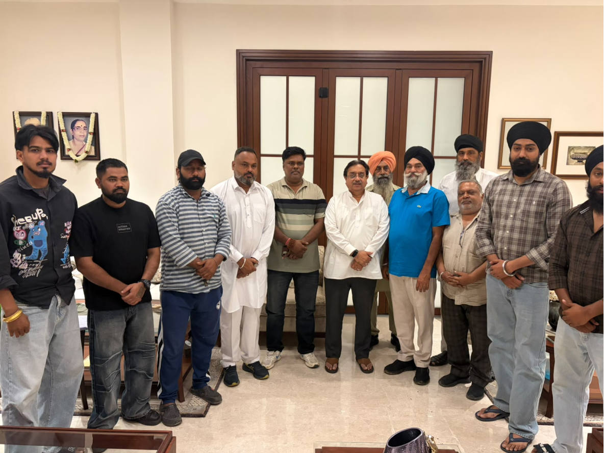 ਰਾਮਾਮੰਡੀ-ਲੱਦੇਵਾਲੀ ਦੇ ਇਲਾਕਾ ਨਿਵਾਸੀਆਂ ਨੇ ਰਾਕੇਸ਼ ਰਾਠੌਰ ਨਾਲ ਕੀਤੀ ਮੁਲਾਕਾਤ